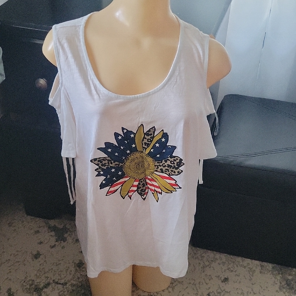 Cato White Tank Top with Patriotic Sunflower Design